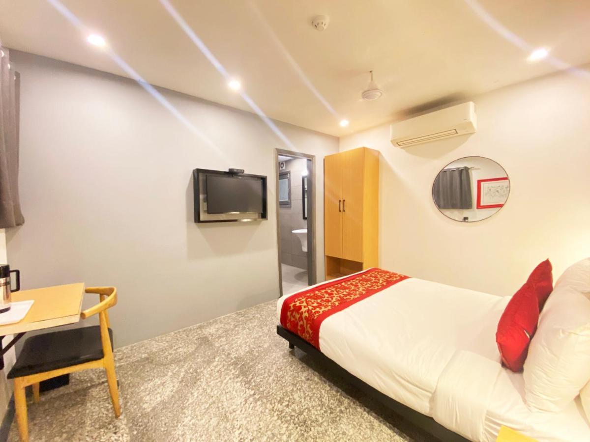 Golden Saffron By Qotel-punjabi Bagh Hotel 3*