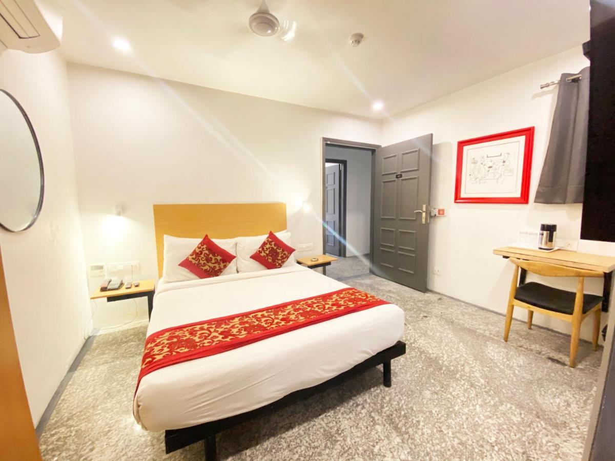 Golden Saffron By Qotel-punjabi Bagh Nova Deli