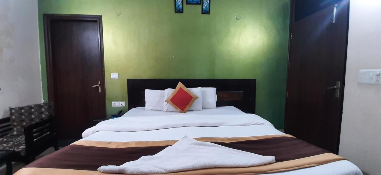 Kundan Palace Hotel 3*