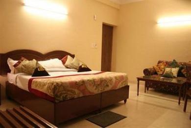 Hotel Hanuwant Palace 3*