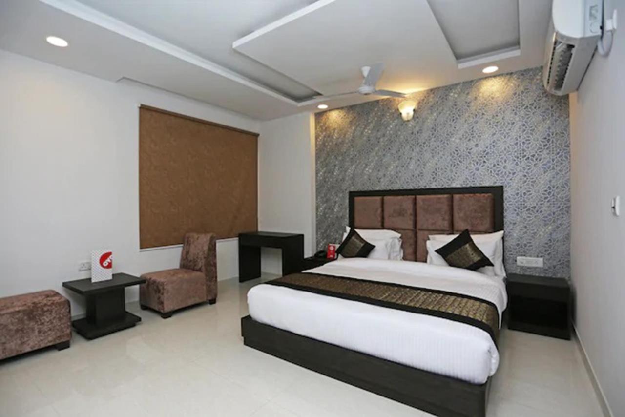 Hotel Grand Belwood Near Delhi Airport