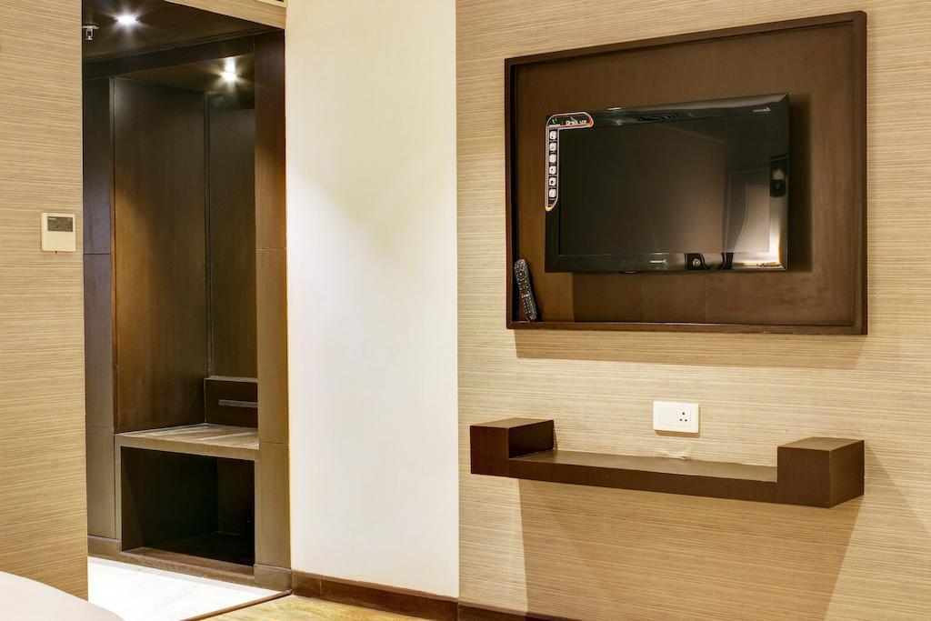 Hotel Aavaa Surya Continental
