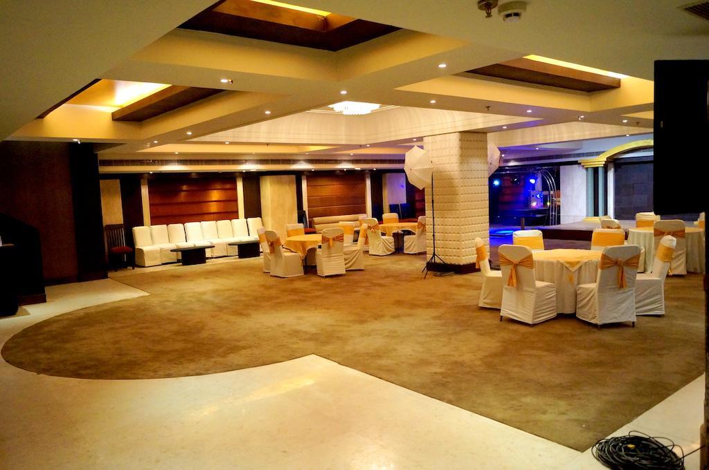 Aavaa Surya Continental Hotel