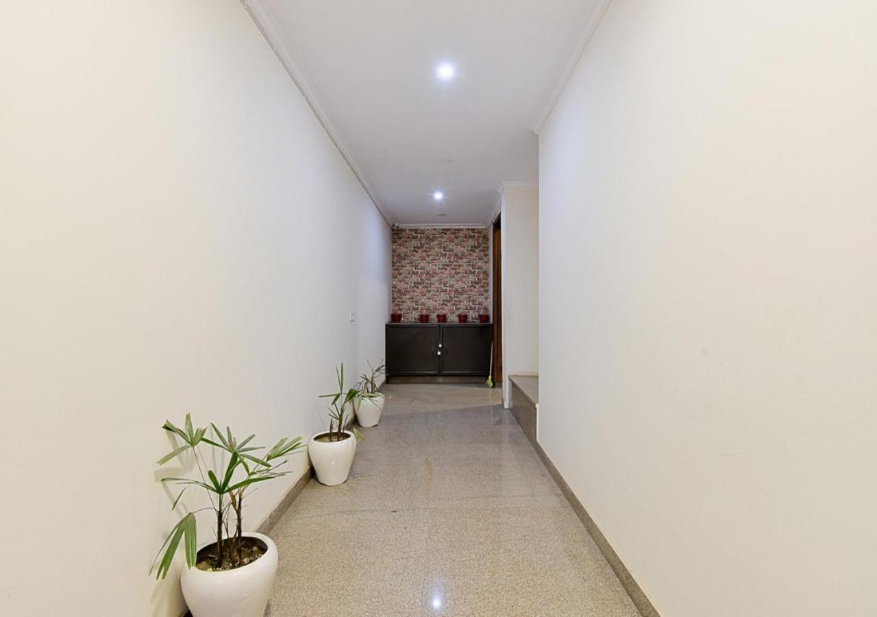 Bluo 2bhk Centre - Balcony, Lift, Terrace Apartment *