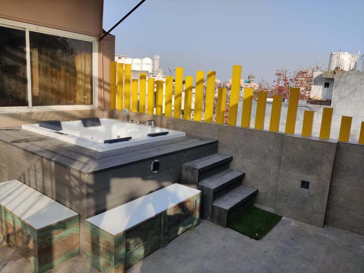 Studio With Terrace Jacuzzi Homestay