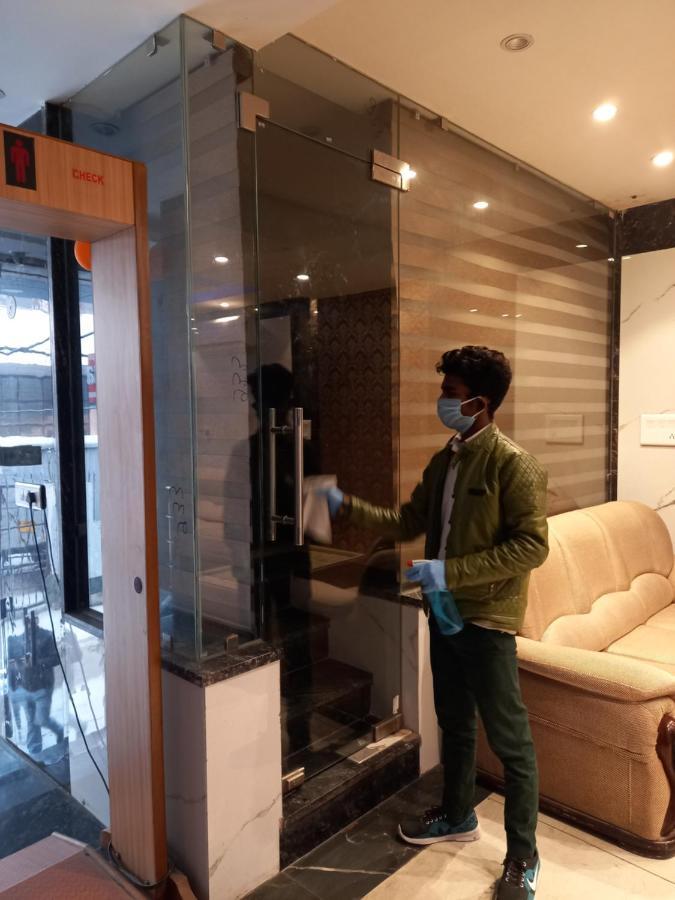 Olivia At Delhi Airport Hotel 3*