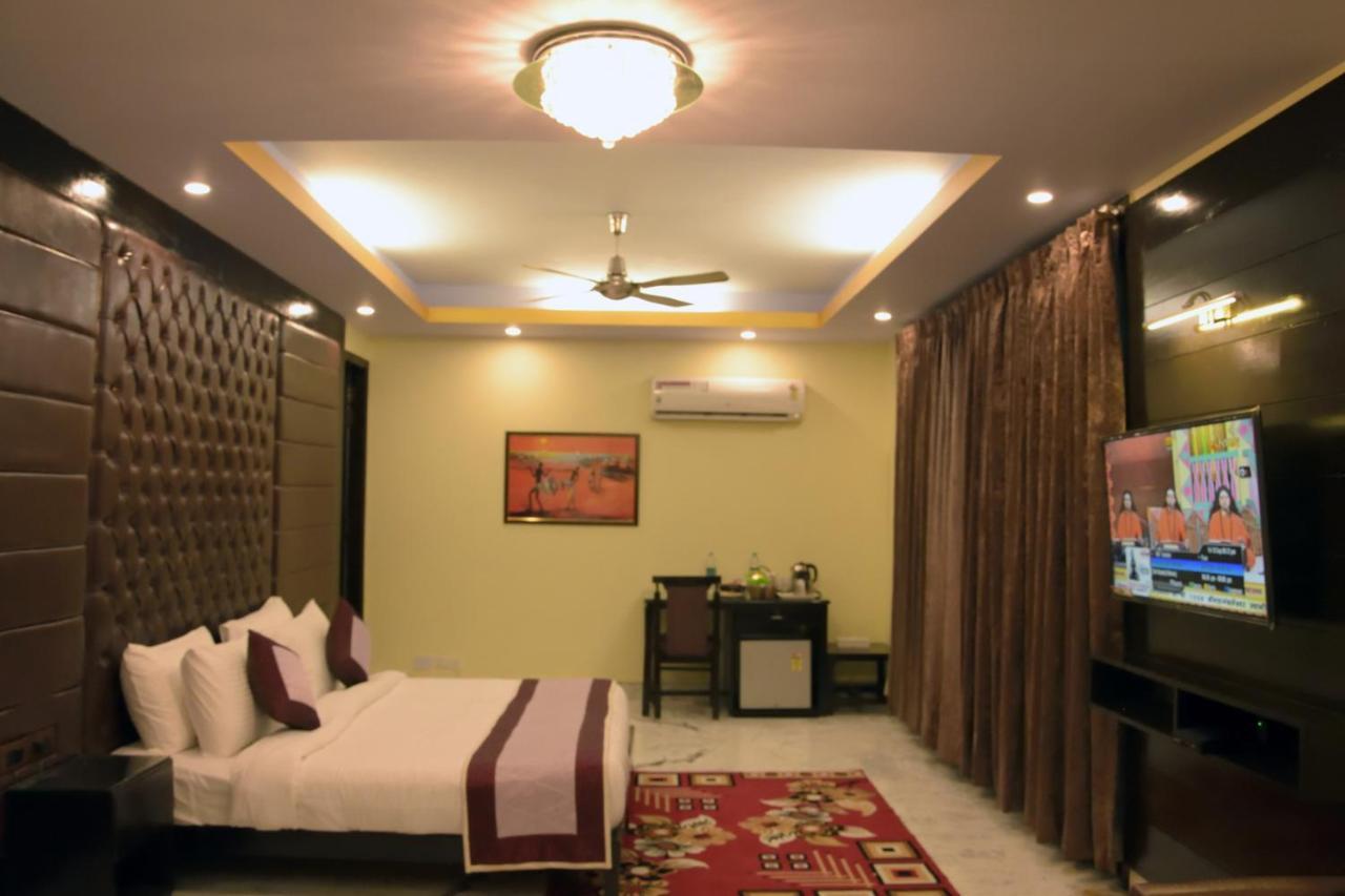 Hotel Sumedha Premium New Delhi