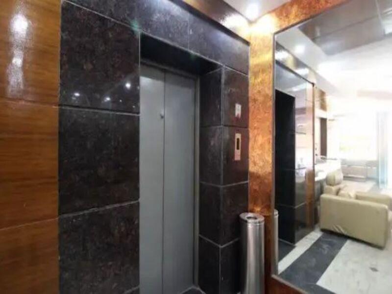 Hotel Delhi Heights 3*