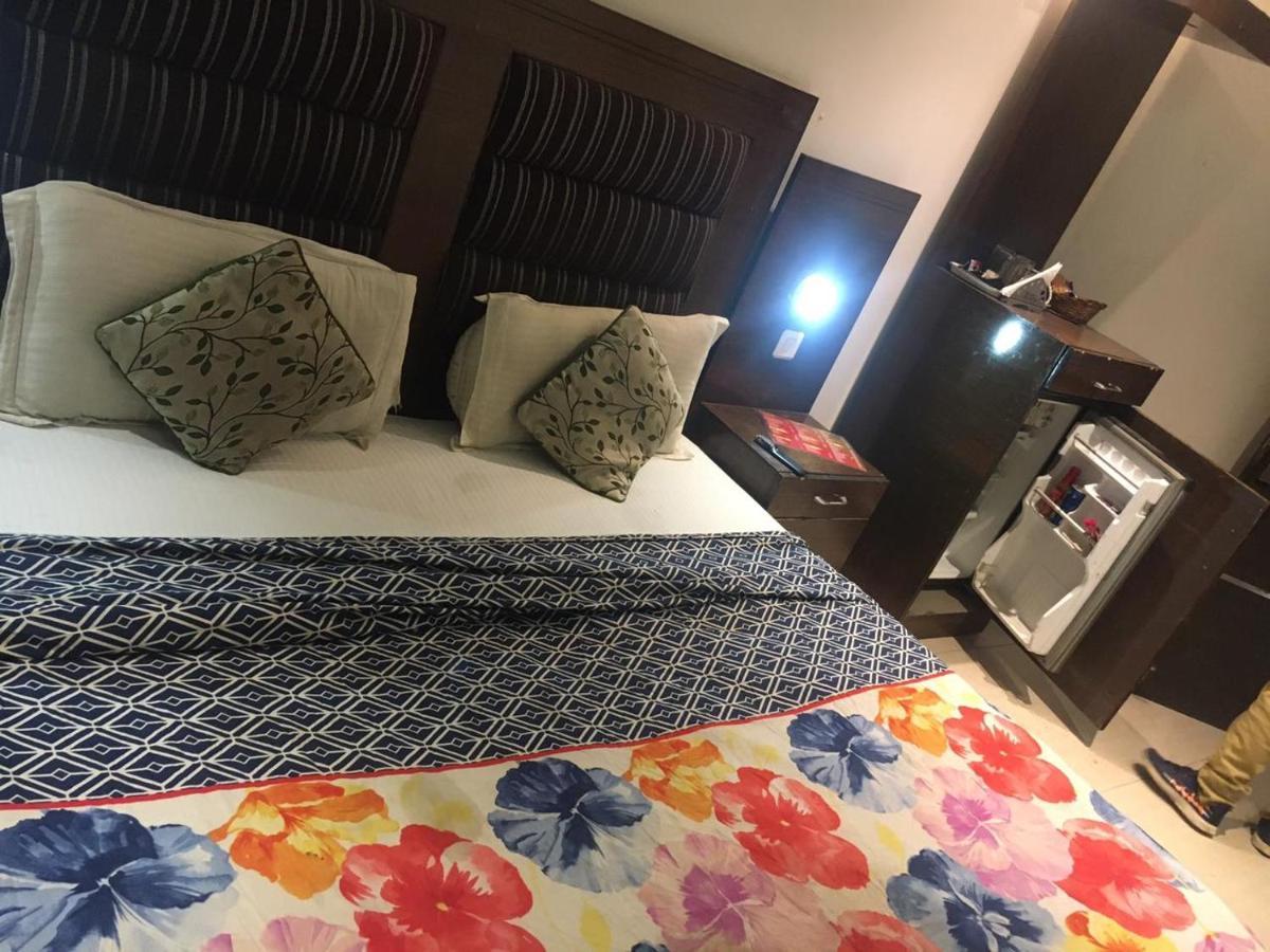 Red Blu Hotel