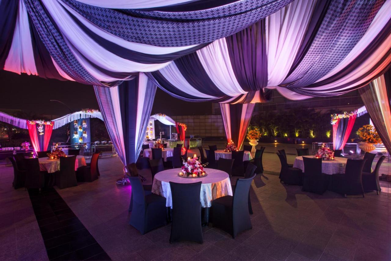 Crowne Plaza New Rohini By Ihg 5*