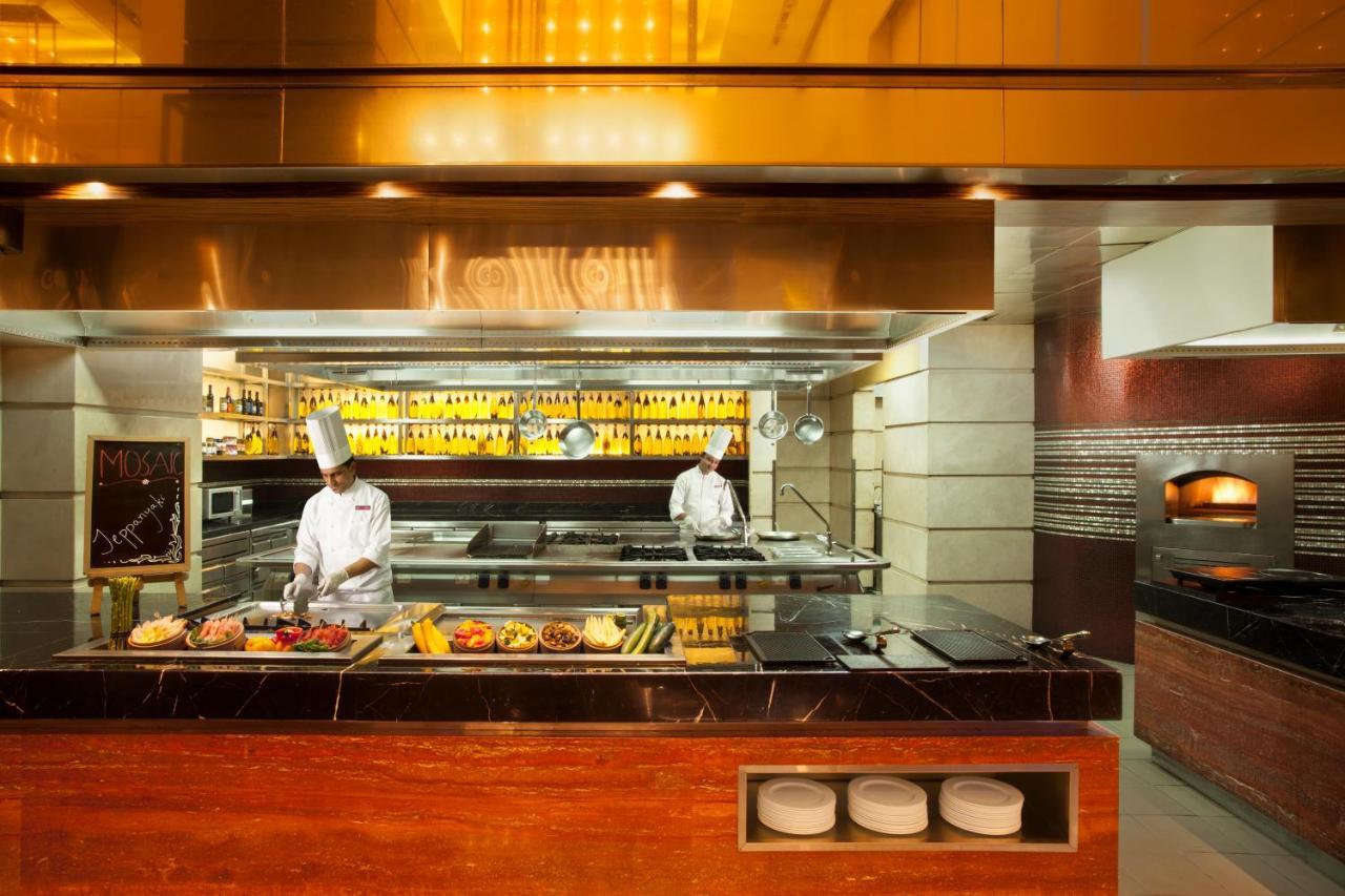 Crowne Plaza New Rohini By Ihg 5*