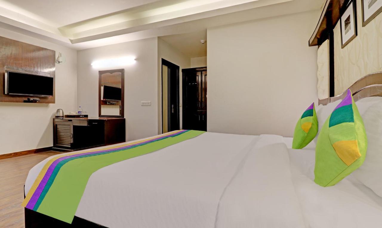 Treebo Trip Sentinel Suites Bikaji Cama Hotel 3*