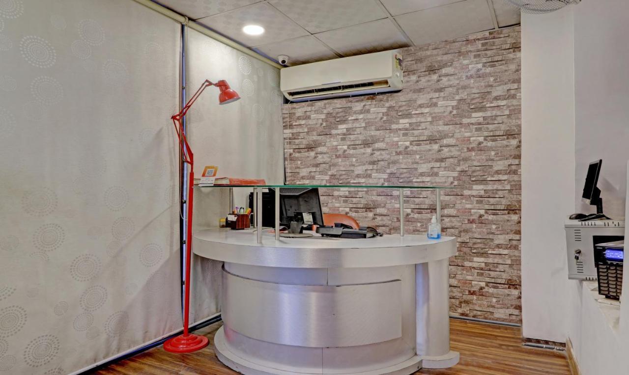 Treebo Trip Sentinel Suites Bikaji Cama Hotel 3*
