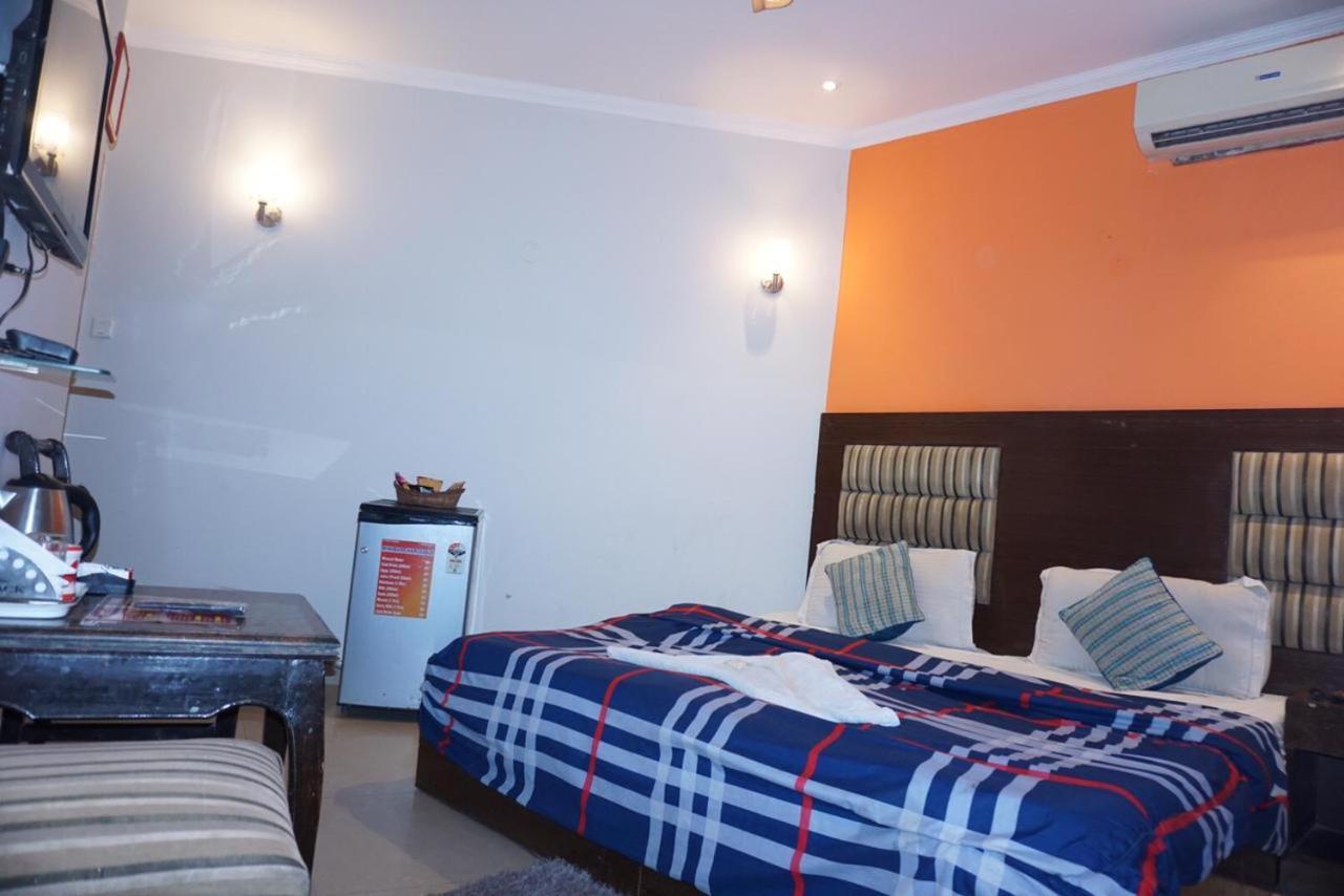 Hotel Red Blu *