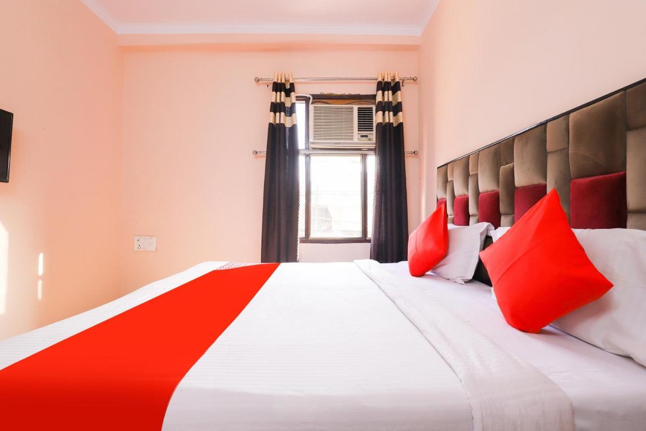 Oyo 77819 Shahdara Inn 3*
