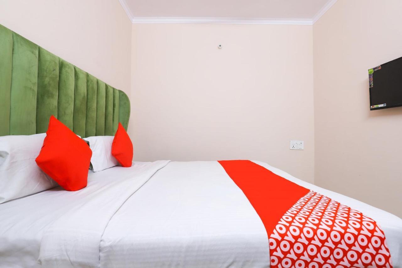 Oyo 77819 Shahdara Inn Hotel 3*