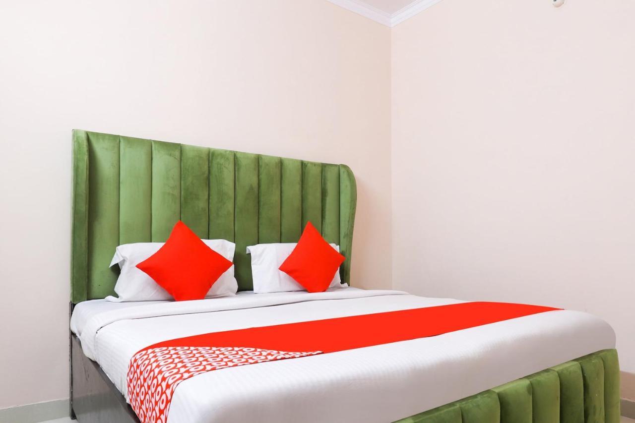 Oyo 77819 Shahdara Inn New Delhi