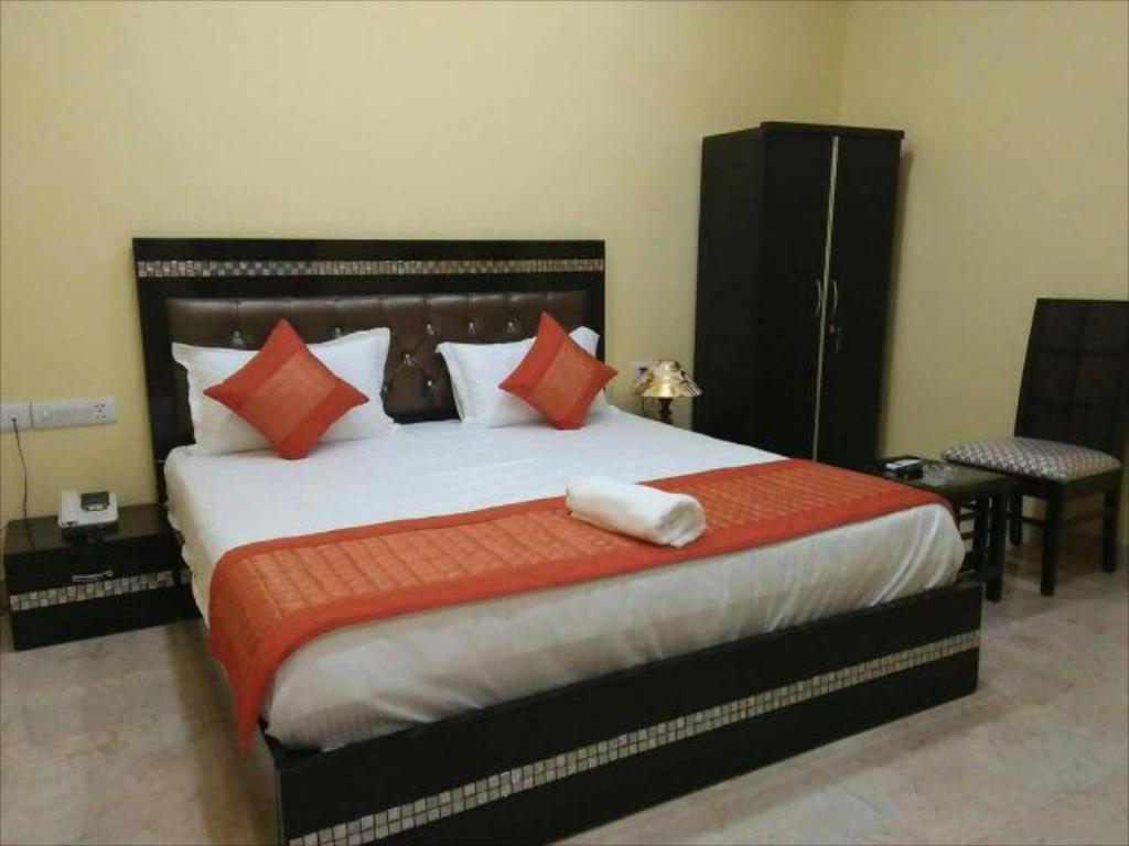 Hrs Hotel 3*