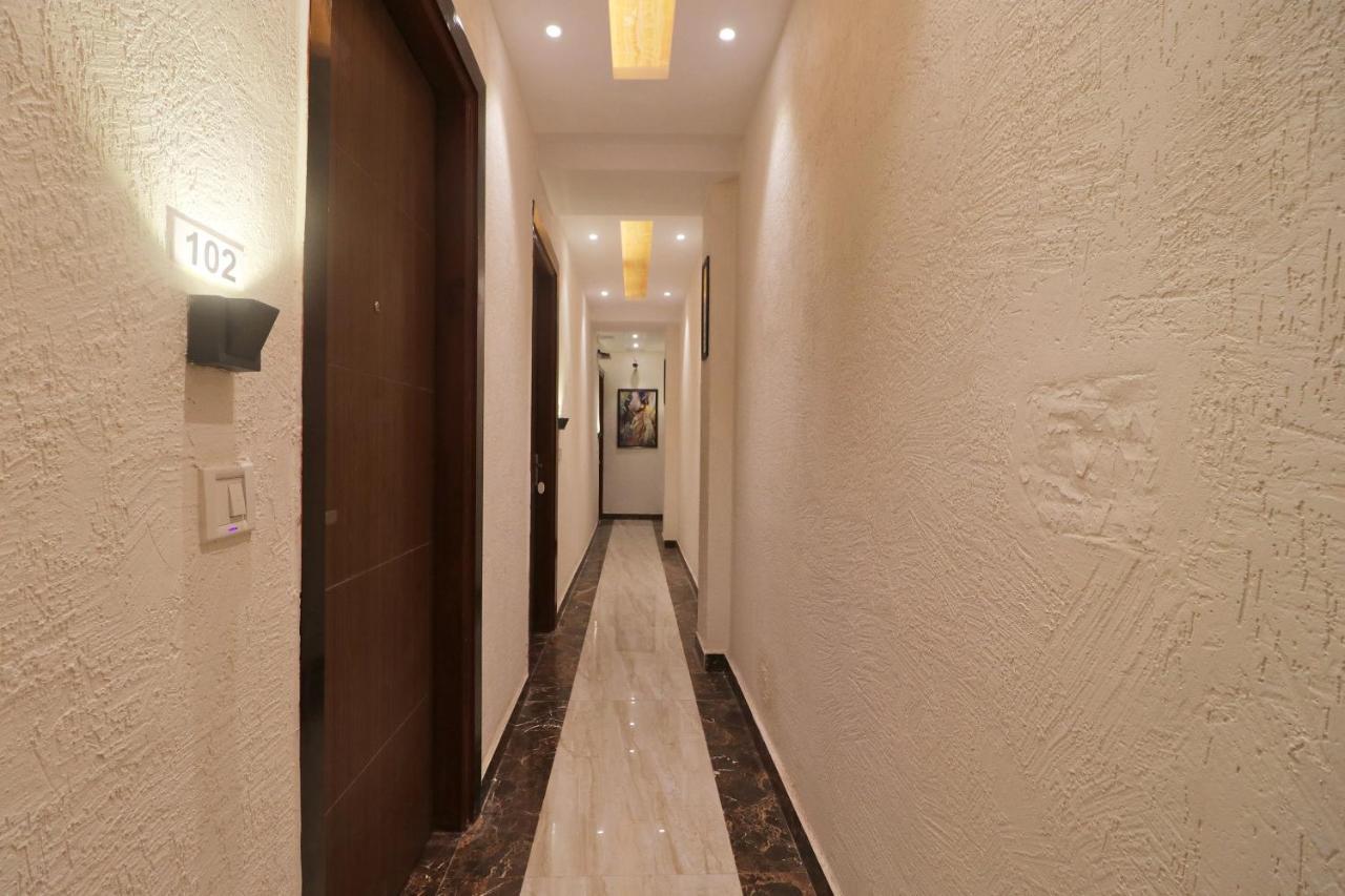 Hotel Oyo 45940 Grand Imperial