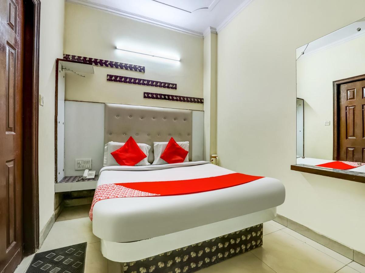 Oyo 75948 Tushar Continental Hotel