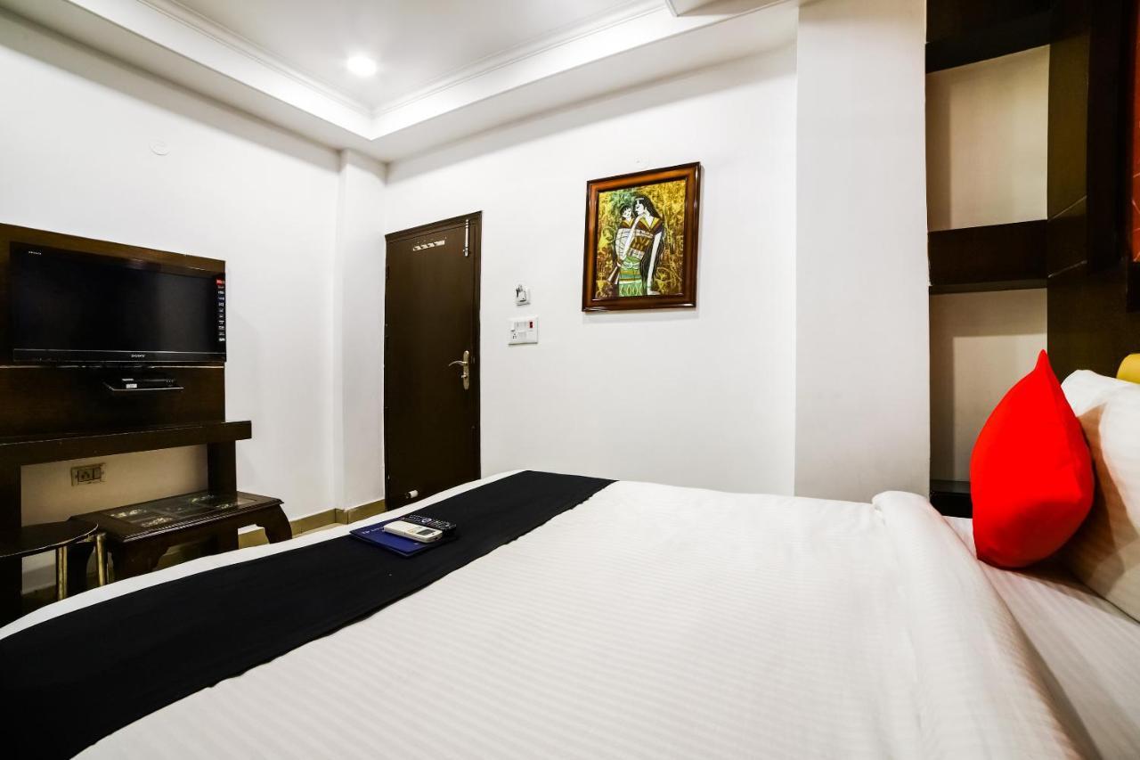 Capital O 6408 Delhi Heart 3* New Delhi