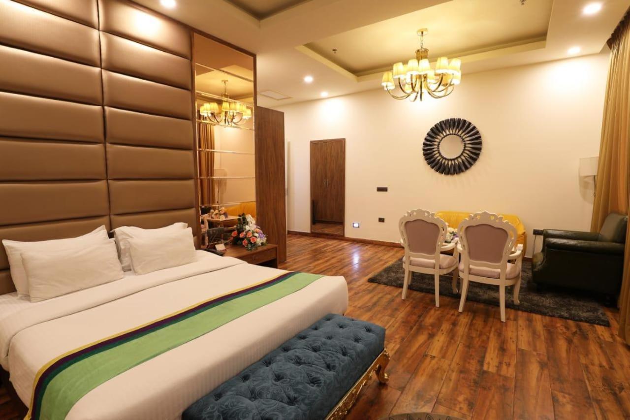 Tivoli Lawrence Road New Delhi