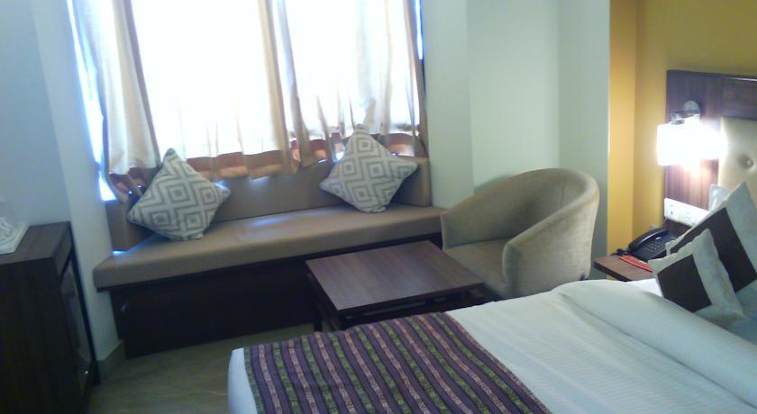 Tawang Near B L Kapoor Hospital A Well Hygiene Hotel 3*