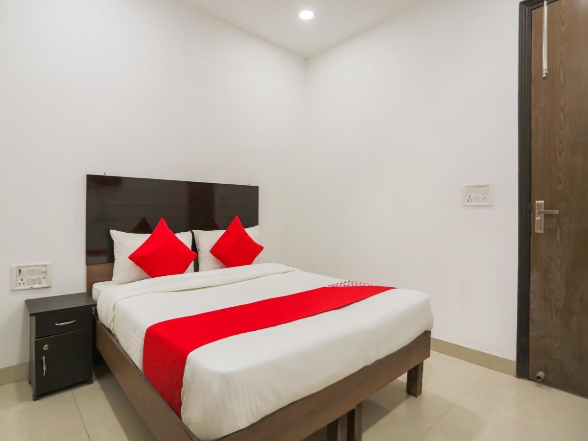 Oyo 74279 Prime Rohini 3* Delhi (National Capital Territory of India)