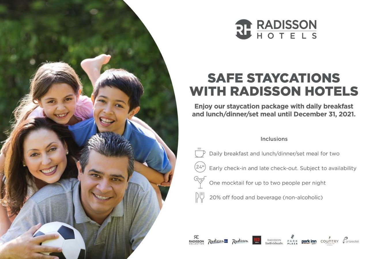 Country & By Radisson, Delhi Satbari