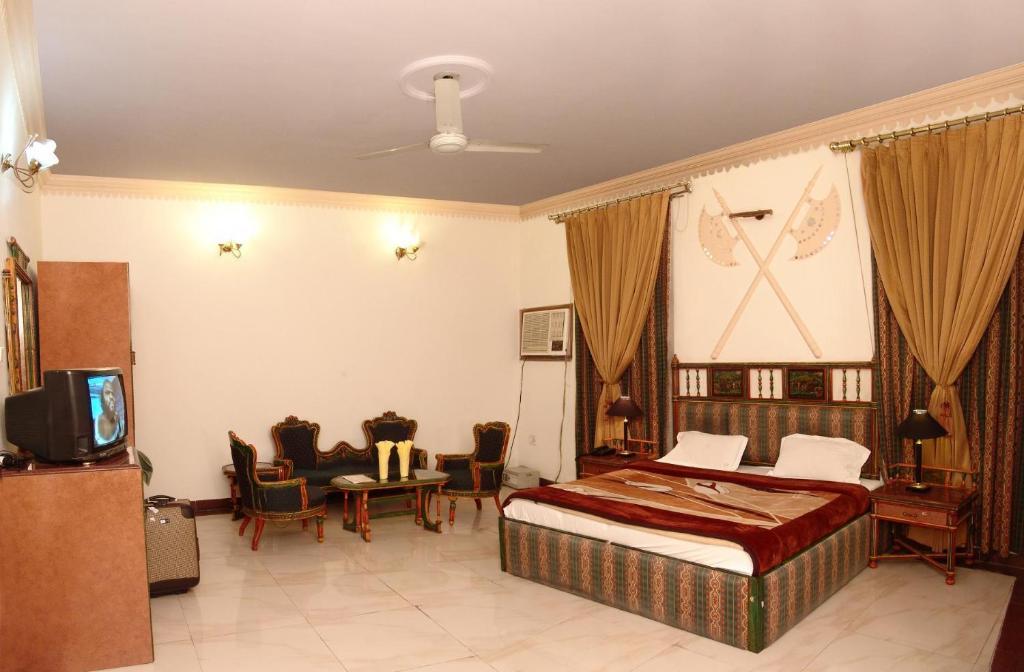 Ivory Palace 3*