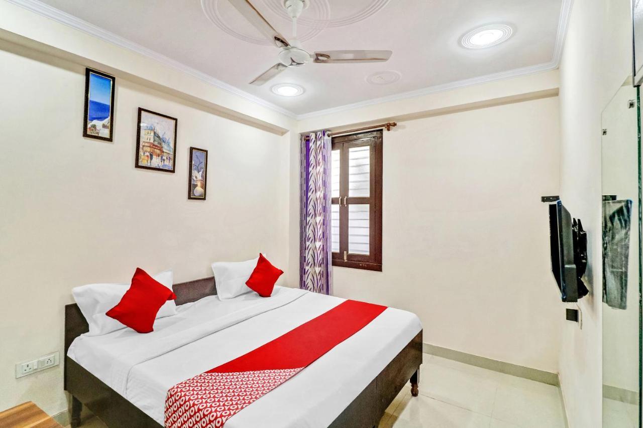 Oyo 82107 Vivaan Residency 3*
