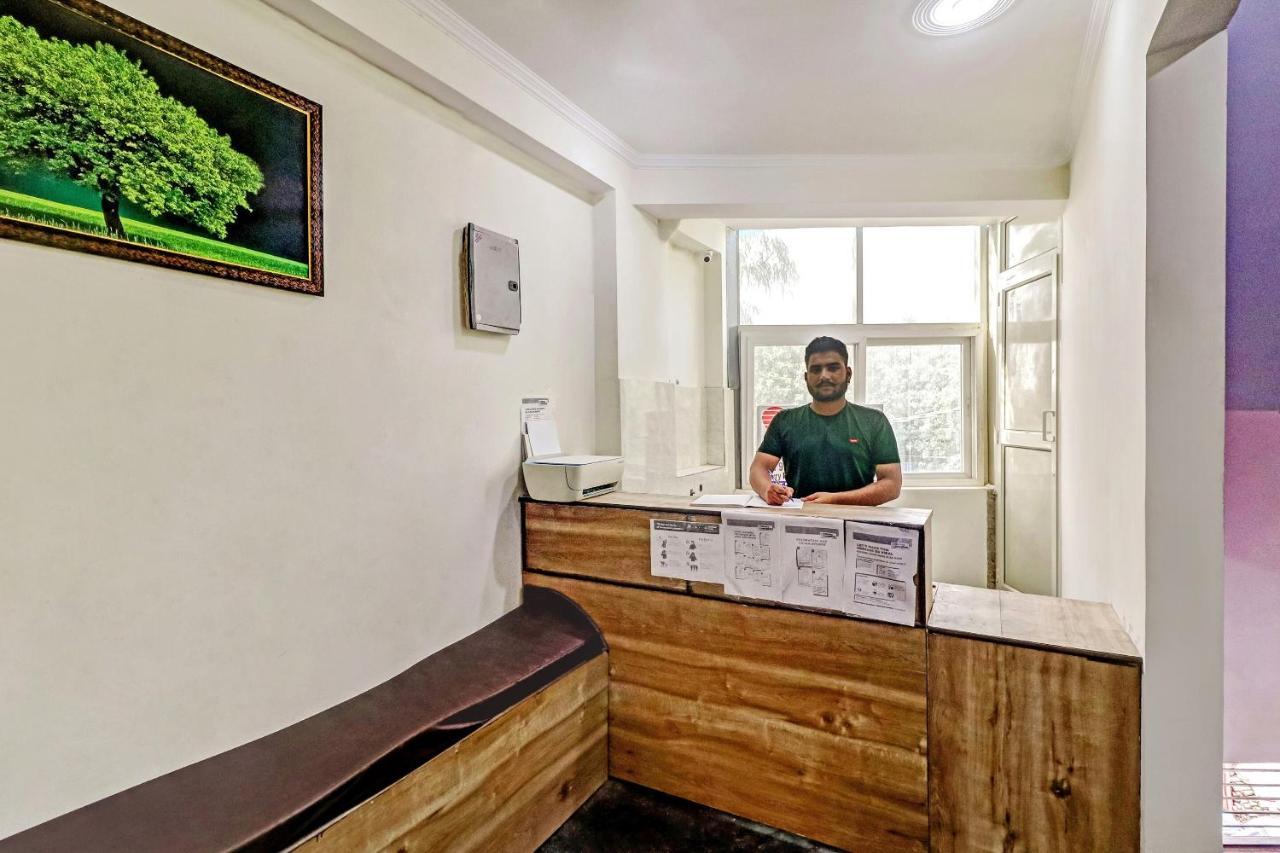 Oyo 82107 Vivaan Residency Hotel New Delhi