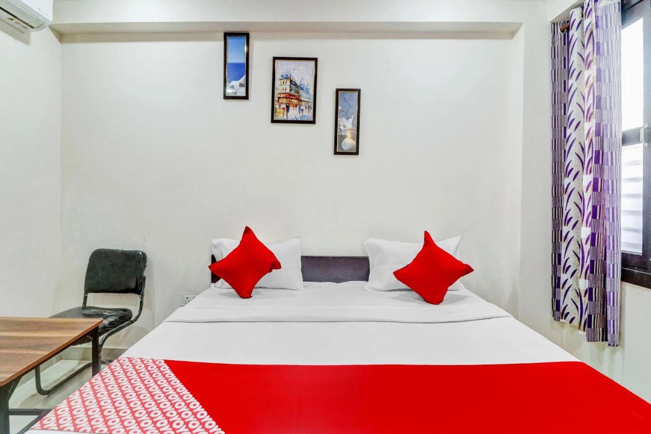 Hotel Oyo 82107 Vivaan Residency New Delhi