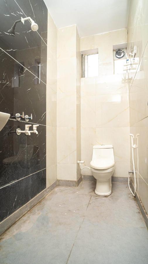 Hotel Gs International Couple Friendly At Delhi University 3*