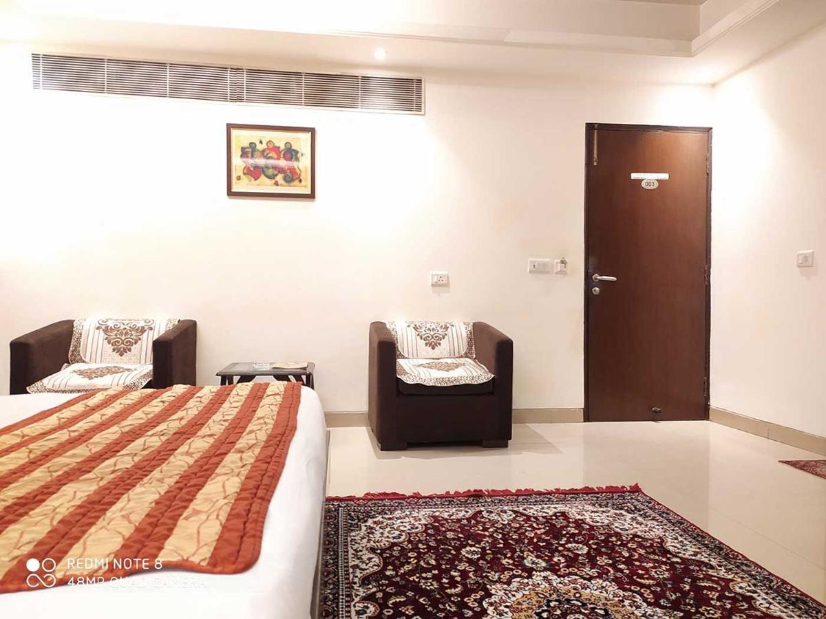 Hotel The Impress Near Delhi Airport New Delhi