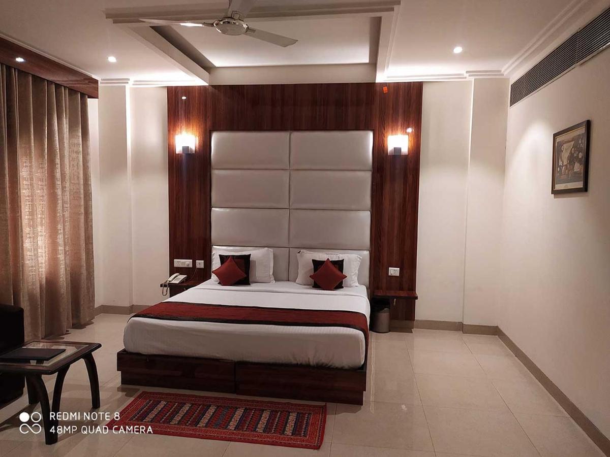 Hotel The Impress Near Delhi Airport New Delhi