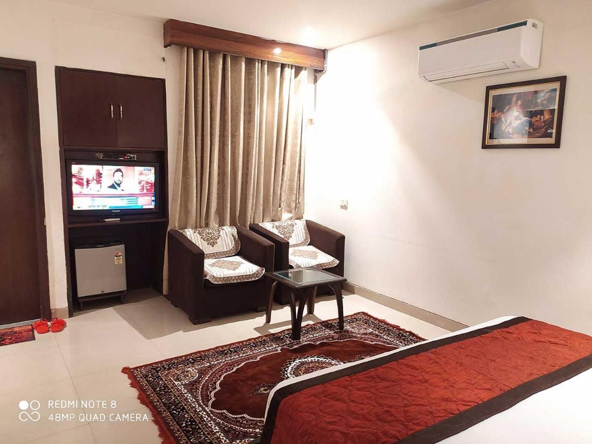 The Impress Near Delhi Airport 4* New Delhi