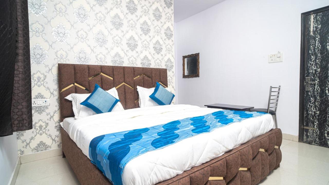Hotel Hotel Gs International Couple Friendly At Delhi University