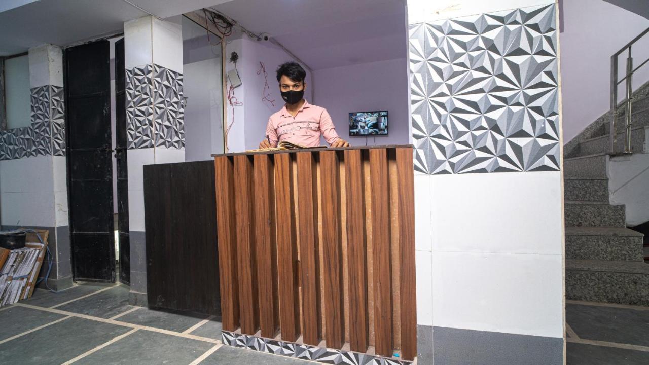 Hotel Gs International Couple Friendly At Delhi University Hotel