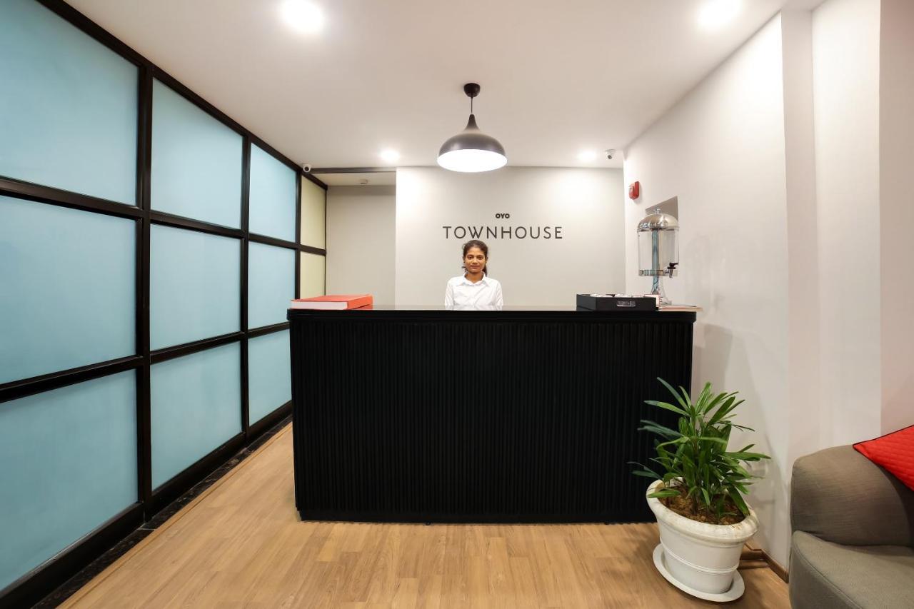 Oyo Townhouse 019 Anand Vihar 4* New Delhi