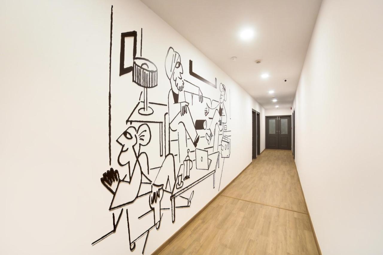 Oyo Townhouse 019 Anand Vihar Hotel 4*