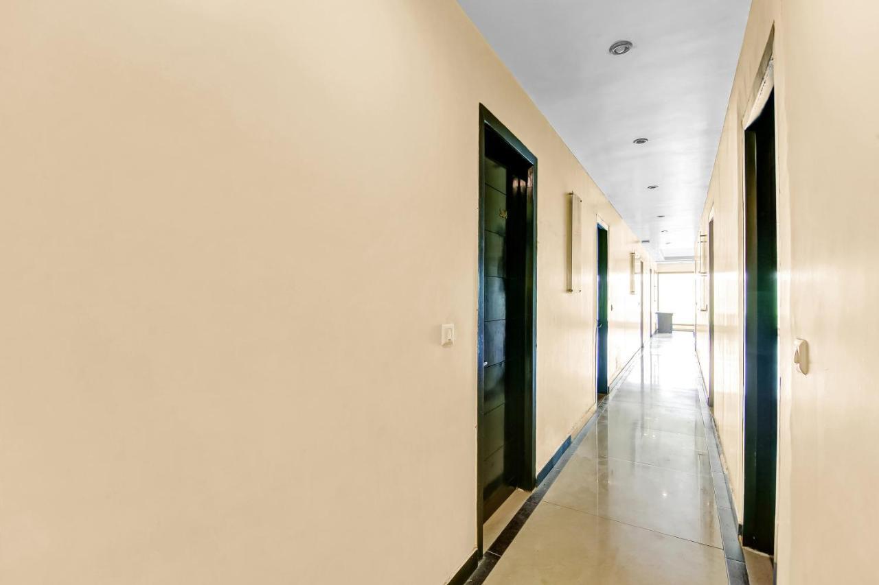 Hotel Collection O 83168 Swathi 3*