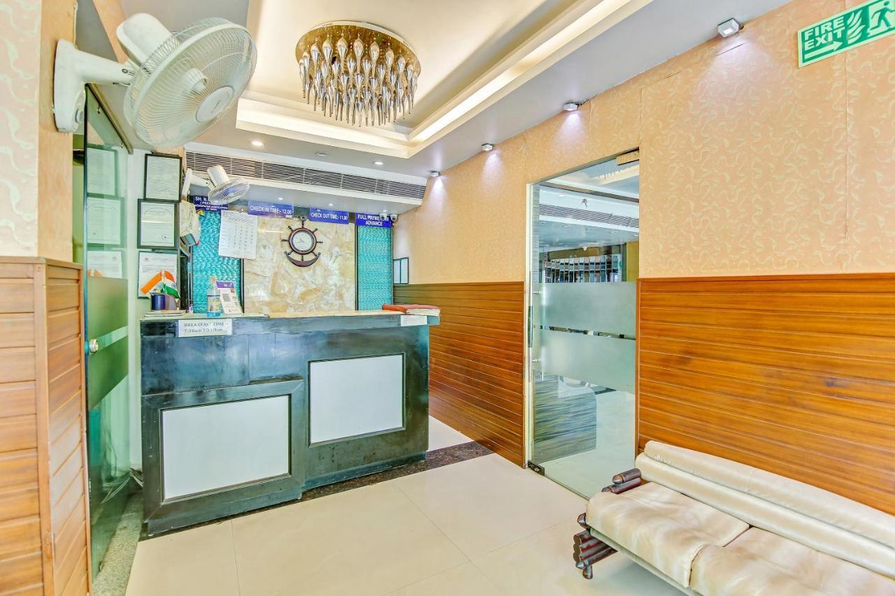 Collection O 83168 Swathi Hotel New Delhi