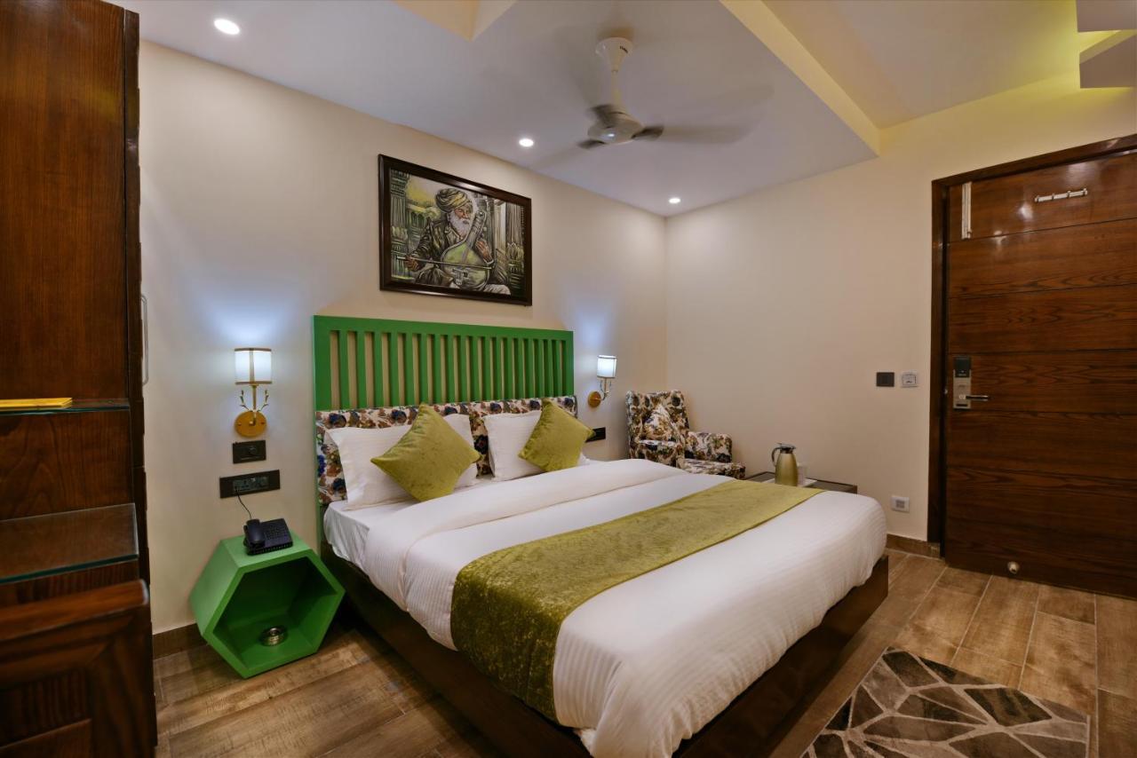 Blue Pearl - Free Airport Pick Up Hotel 4*
