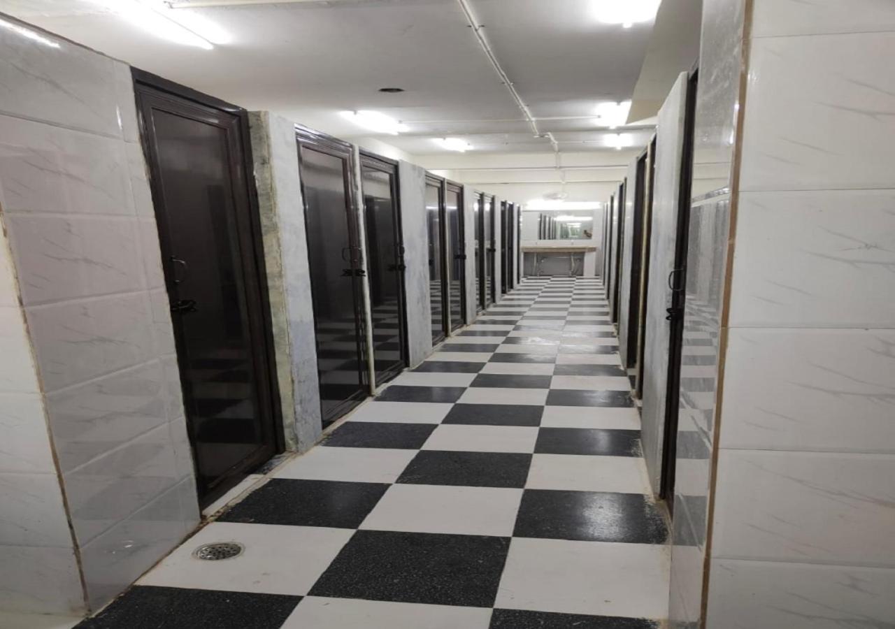 Albergue Abuzz Oxfordcaps Rohini Delhi *