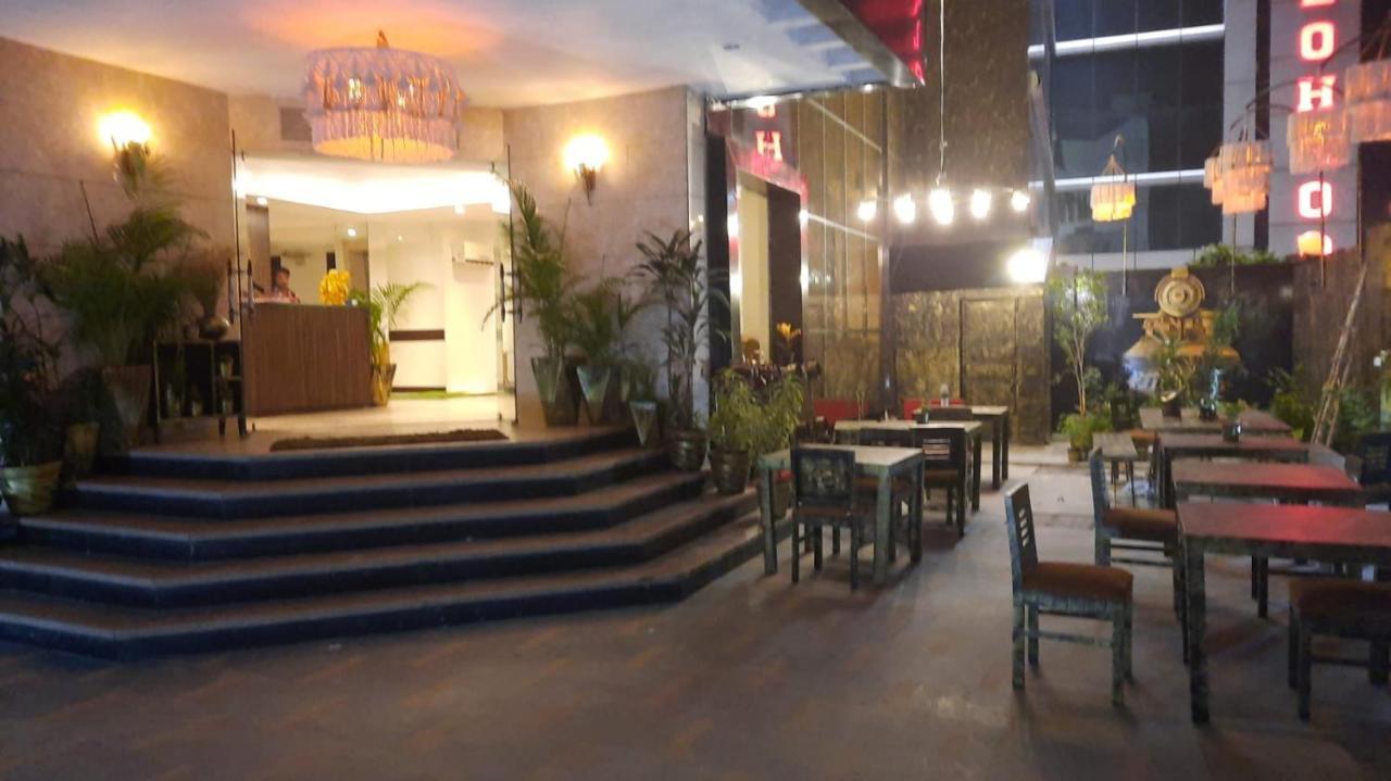 Zenith Mahipalpur - Free Parking 4* New Delhi