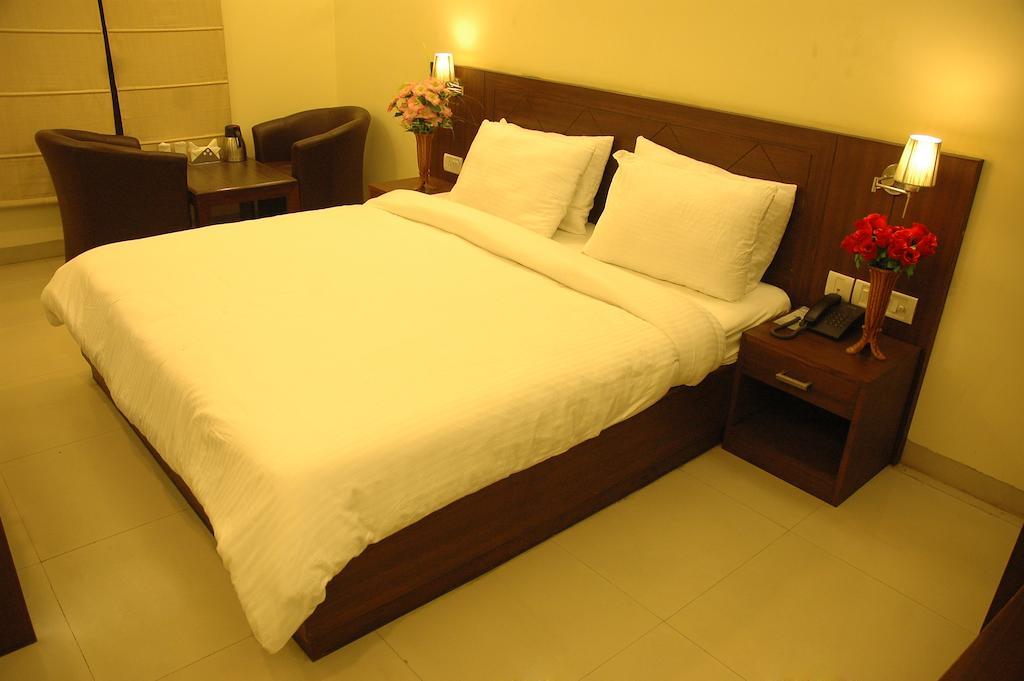 Hotel Airport Daya Capitol 4*