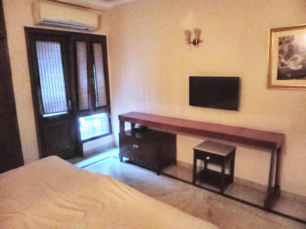 Captivating 2-bed In Apartment