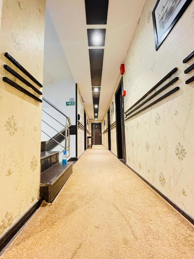 Aiwan-e-shahi Hotel New Delhi