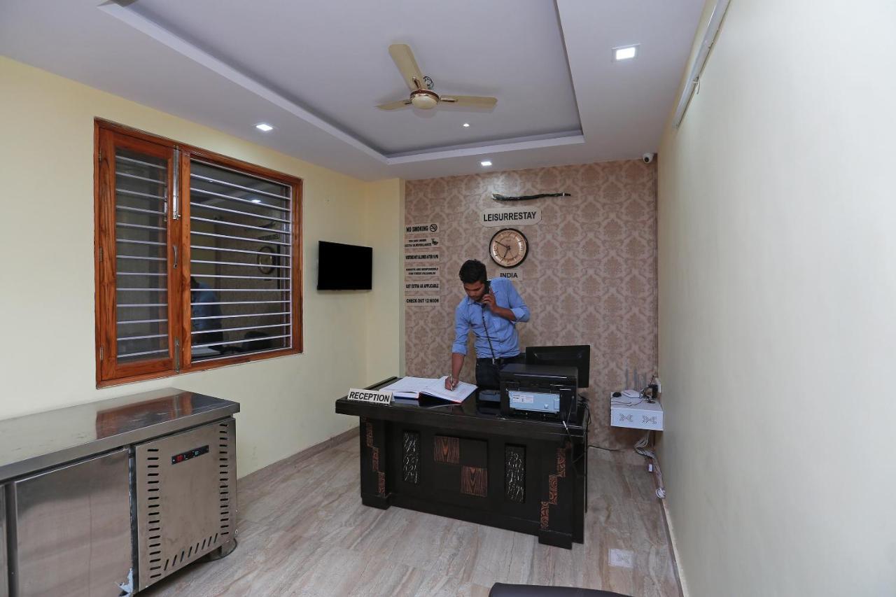 Oyo 35361 Leisurrestay 3* New Delhi